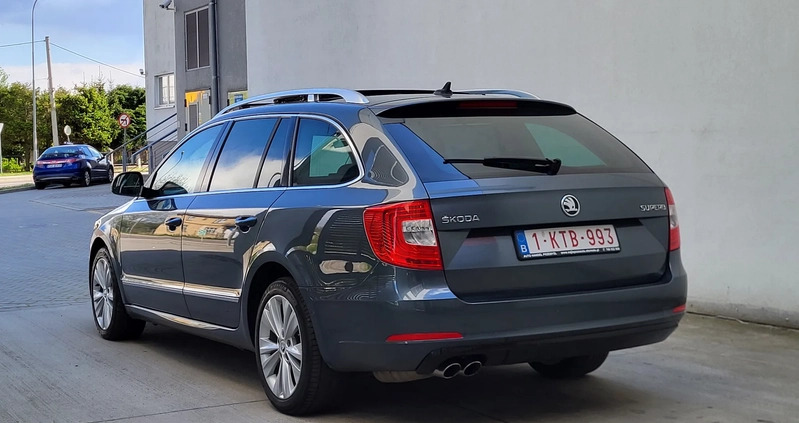 Skoda Superb cena 42558 przebieg: 359859, rok produkcji 2015 z Hel małe 781